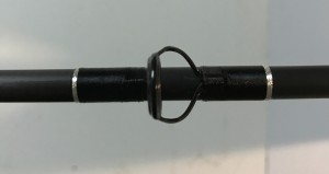 Canne-906-Res-2.jpg (137.3 Kio) Consulté 6035 fois montage du premier anneaux avec un petit liseré argent et ligatures noires