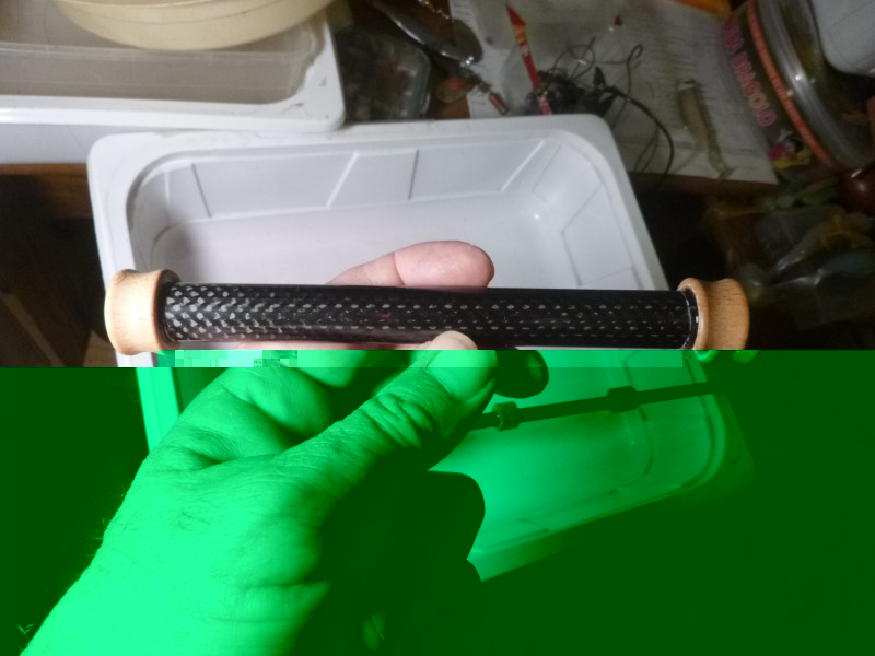 P1020749.JPG (2.49 Mio) Consulté 6609 fois tube carbone et plug à oreille